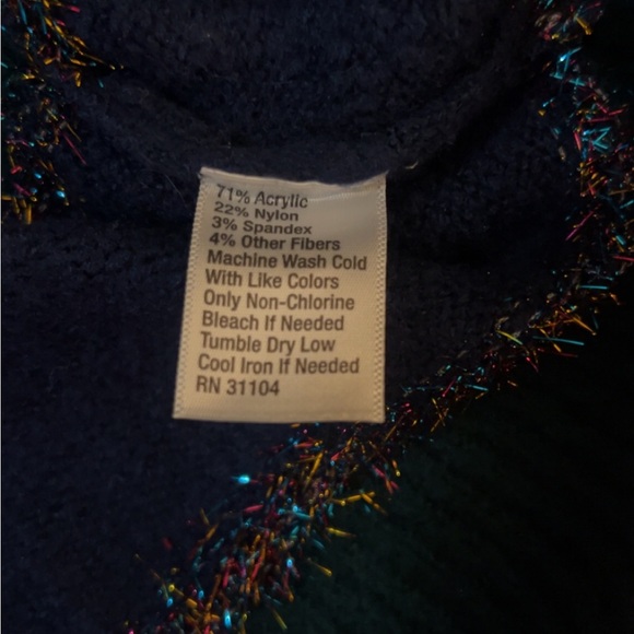 True Craft Tinsel V-Neck Sweater - Picture 3 of 3